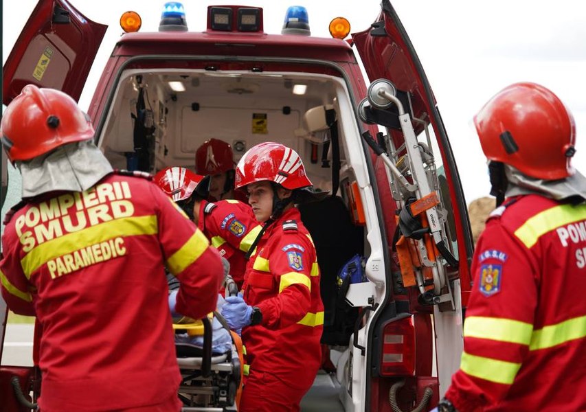 Accident în lanț pe A2, între Medgidia și Cernavodă: șapte mașini implicate, trei persoane sunt rănite