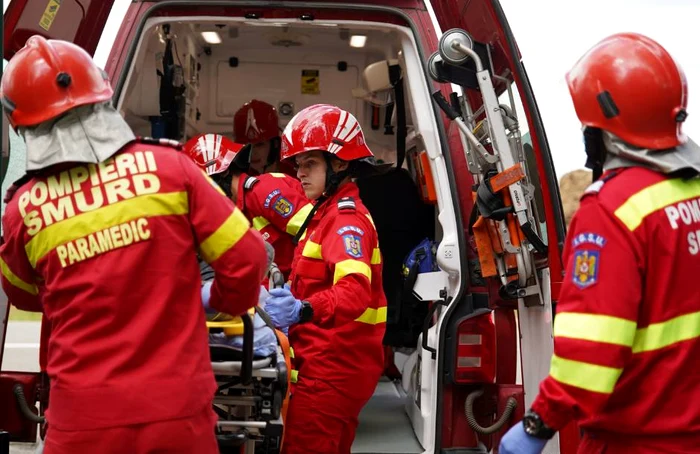 Mai multe ambulanțe SMURD intervin FOTO: Arhivă