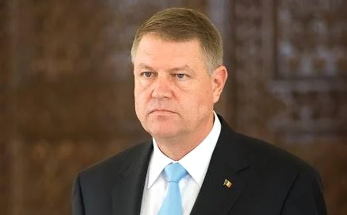 
    Klaus Iohannis a ținut un moment de reculegere pentru victimeFoto: captură Digi24  