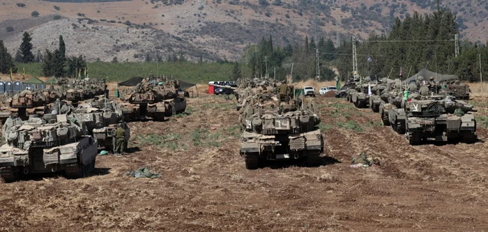 Armata israeliană a adus tancuri la granița de nord FOTO EPA-EFE
