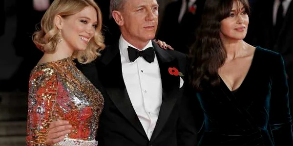 Daniel Craig