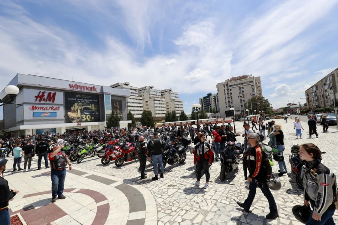 Una dintre opriri a fost în centrul oraşului