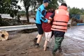 oameni salvati inundatii galati FOTO ISU GALATI jpg