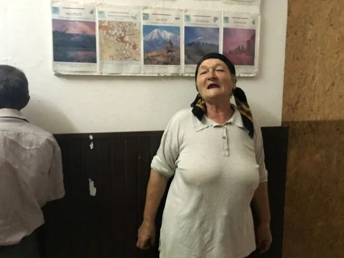 Oltenii au declarat că nu ştiau că le sunt scanatele documentele anul acesta