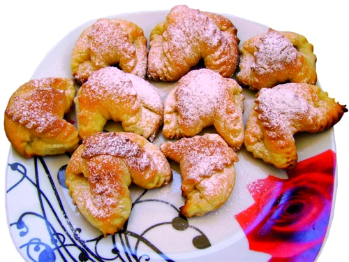 cornulete cu nuca jpeg