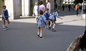 bulevardul magheru bucuresti 1971 elevi jpeg