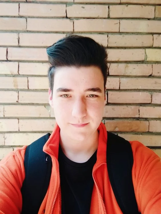 Cristian Pavel, singurul elev de nota 10 la bac din judeţul Călăraşi FOTO Arhivă personală Cristian Pavel