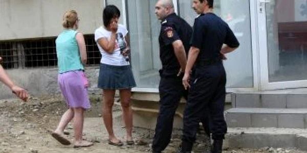 Craiova: Câine îngropat din greşeală de Compania de Apă Oltenia (UPDATE)