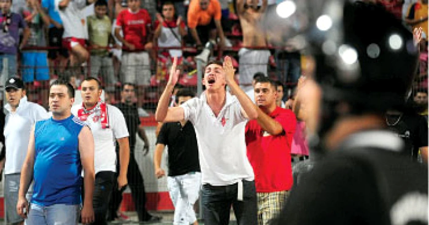 Jandarmeria vrea să închidă stadionul Dinamo