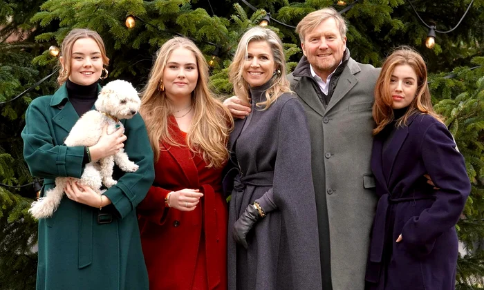 Printesa Ariane, Printesa Catarina Amalia, Regina Maxima, Regele Willem Alexander si Printesa Alexia   Casa Regala olandeza (3) jpg