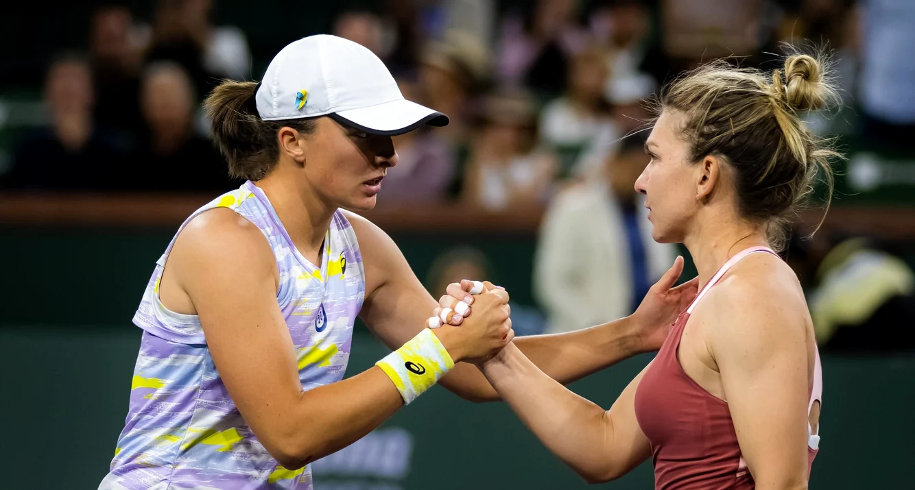 Iga Swiatk și Simona Halep, judecată cu măsuri diferite. Foto Getty images