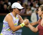 Simona Halep și Iga Swatek. FOTO: Getty Images