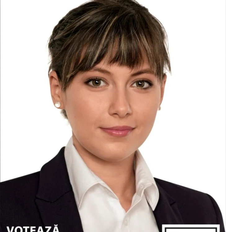Cătălina Ştefănescu, pe afişul electoral.