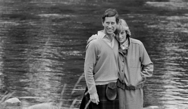 Prințul Charles și Prințesa Diana logodiți   GettyImages 2228947642 jpg