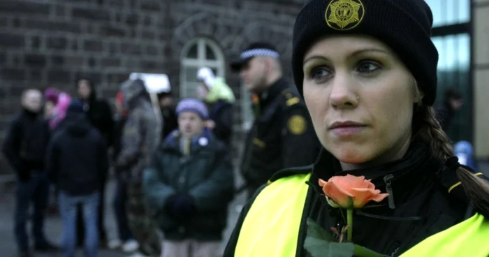 Poliţiştii islandezi nu au armament în dotare, dar asta nu-i împiedică să fie respectaţi. FOTO: pri.org