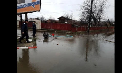 În Bușteni o furtună puternică a inundat toate străzile jpeg