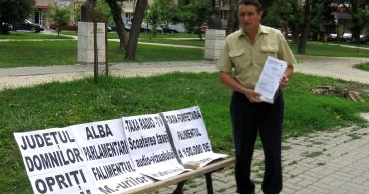 Alba Iulia: Protest împotriva taxei audio-vizualului