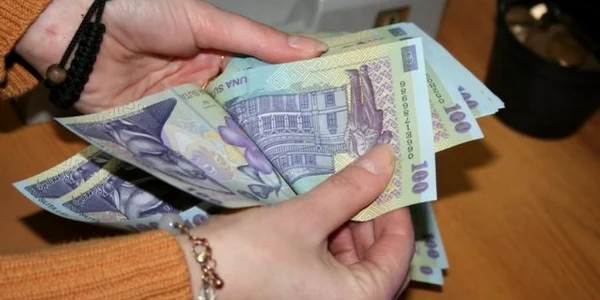 Salariile bugetarilor s-au mărit de astăzi cu 8%