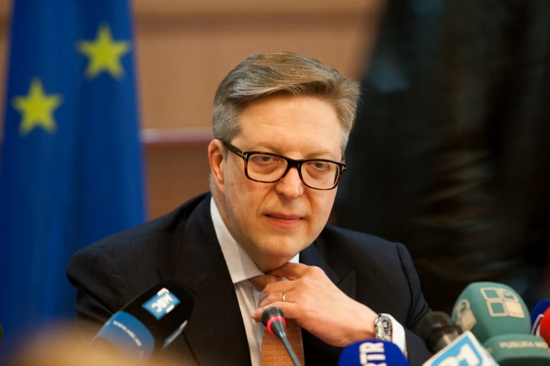 Ambasadorul UE,
Pirkka Tapiola, a anunţat suspendarea finanţării pentru Republica Moldova.
FOTO: Alexandru Tarlev