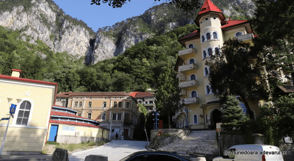 Soarta băilor termale antice din România: înființate de romani, ruinate de contemporani