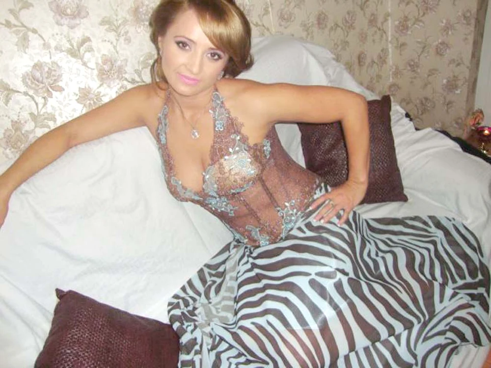 
    Avocata Alina Scafaru se iubeşte cu interlopul din 2007  