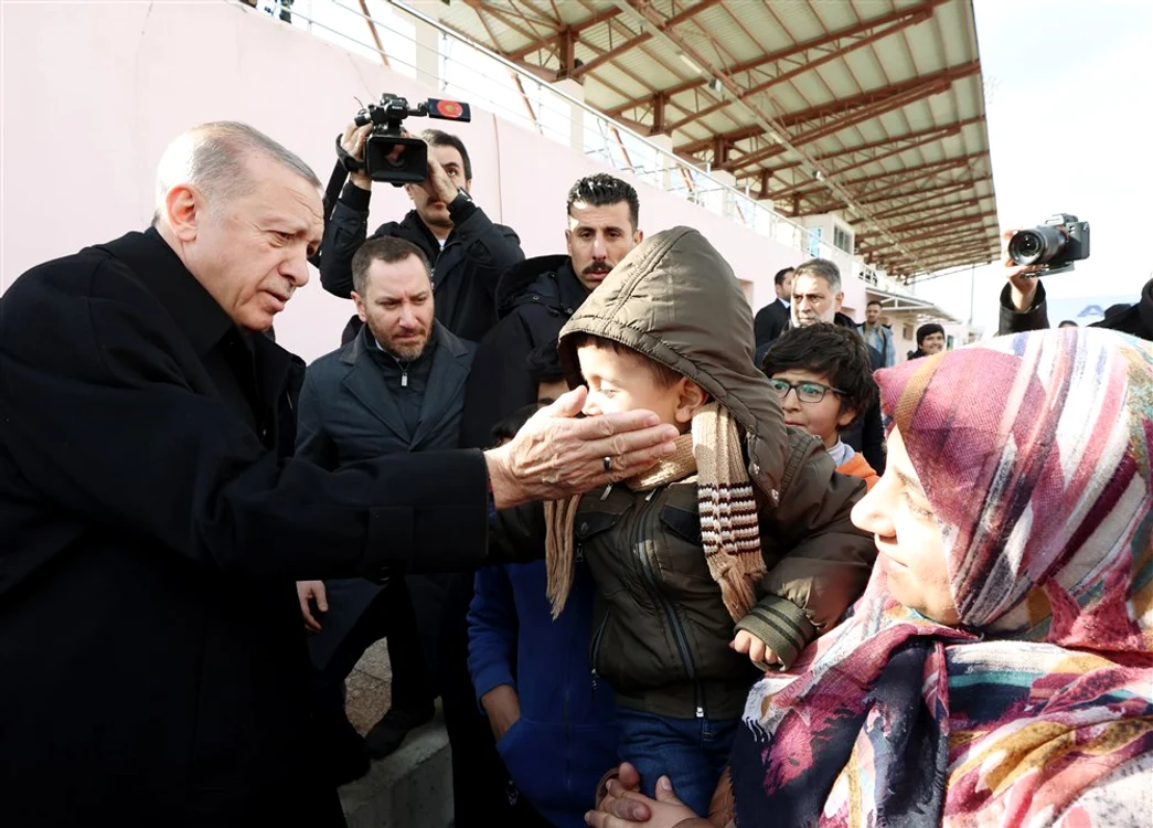 Erdogan în vizită la Adiyaman, oraș puternic afectat de cutremurele de luni FOTO EPA-EFE