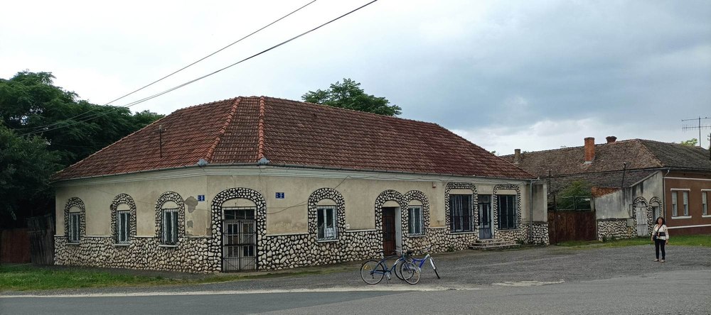Locul din România unde se află clădirea numită „Birtul Țiganilor”