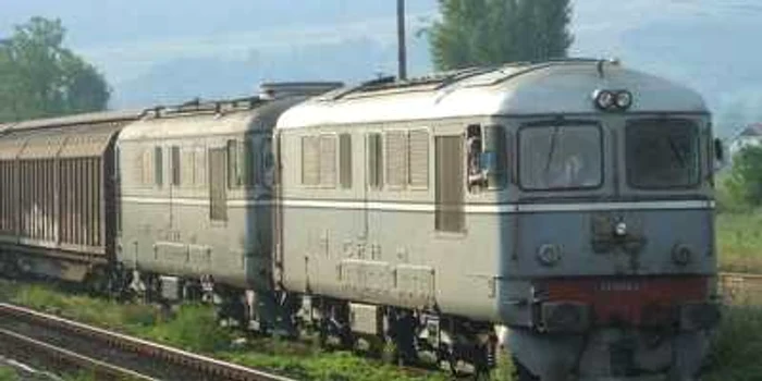 VIDEO România, ţara unde trenurile nu vin niciodată la timp - Sondaj