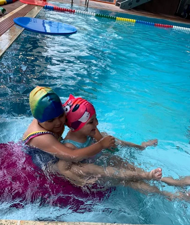 24 alina sorescu fiice alexandru ciucu fete 19 jpg jpeg