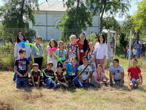 Ana-Maria Ghiorghiaşa  profesor Teach FOTO arhiva personală 1