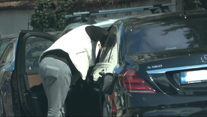 Sportiva a început să care lucruri pentru noua casă