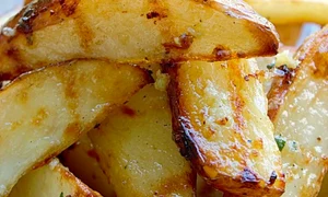 cartofi cu usturoi si parmezan 580x400 jpeg