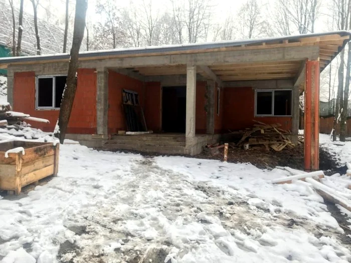 Așa arăta vila rapsodului în 2021, când a fot amendat de Primărie. FOTO: Gazeta de Cluj