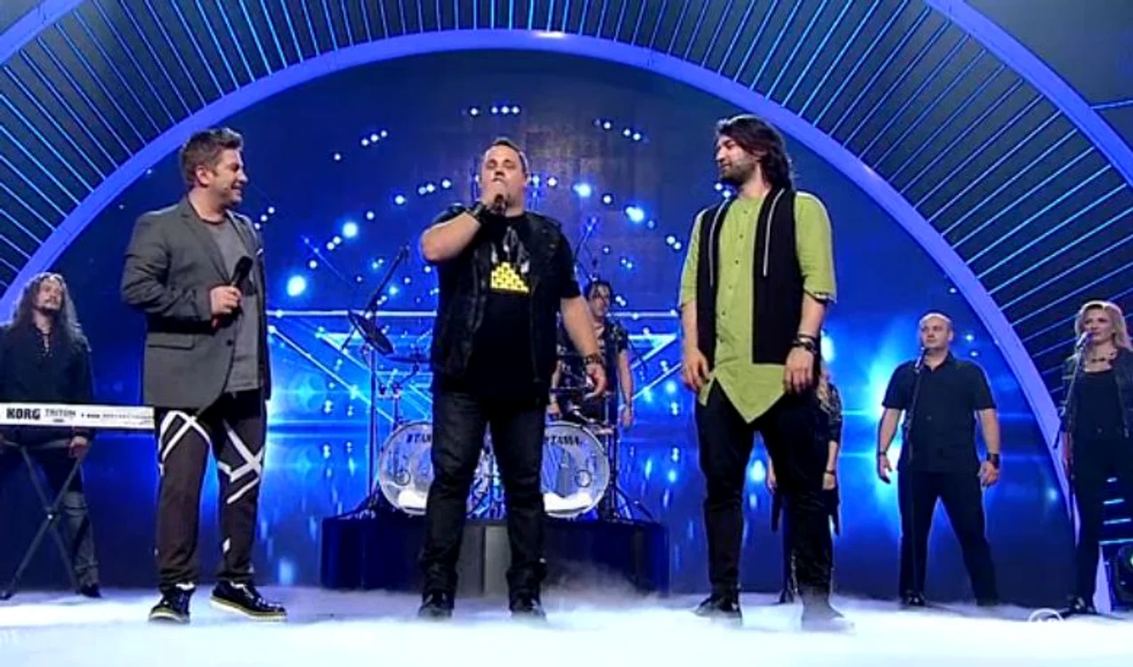 
    Ovidiu a cântat "Moment of Silence" pe scena de la "Românii au talent"Foto: captură Pro Tv  