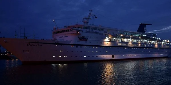 Golden Iris nava Playboy in Portul Constanta Foto Ovidiu Oprea