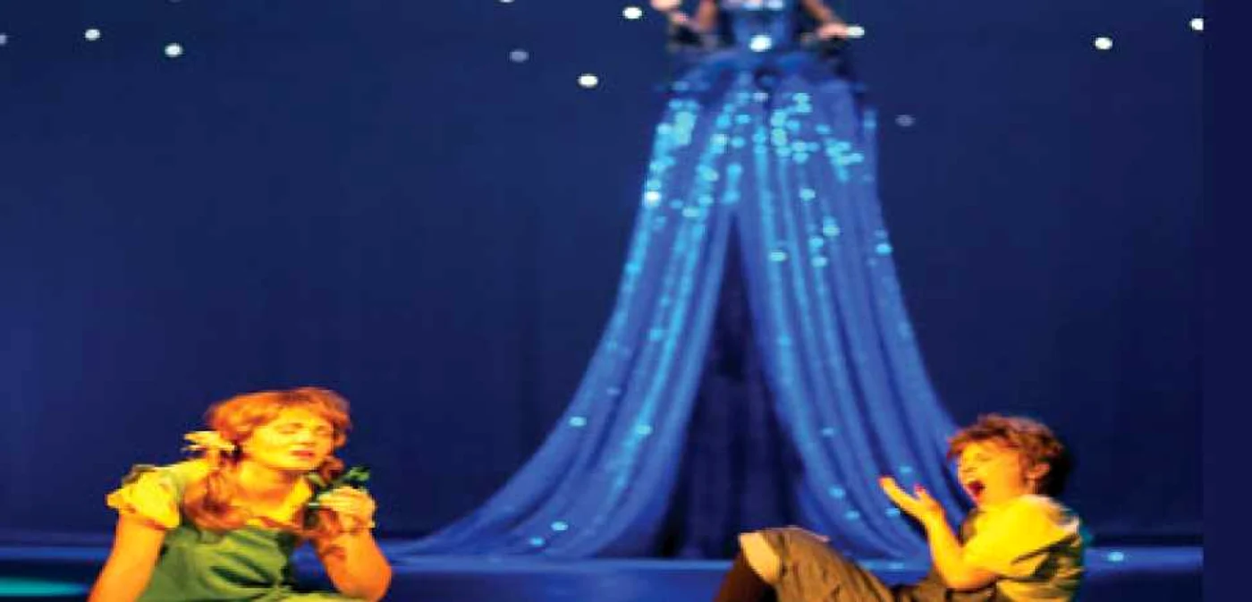 Scenografia spectacolului „Hansel şi Gretel“ este o adevărată încântare