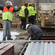 Construcţiile, un domeniu greu încercat de criză