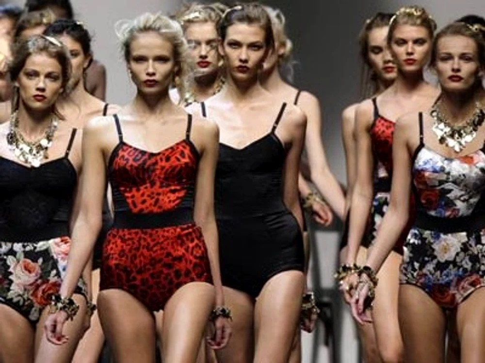 
    Fotomodelele de la ultima prezentare D&G  