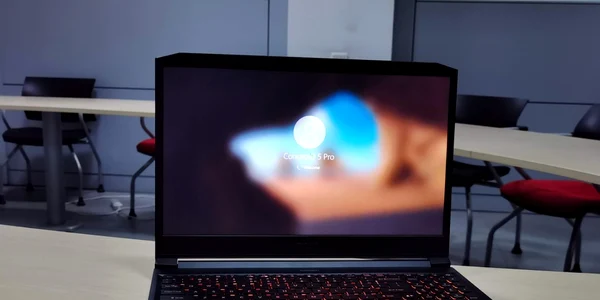 Acer ConceptD 5PRO FOTO Adrian Pogîngeanu