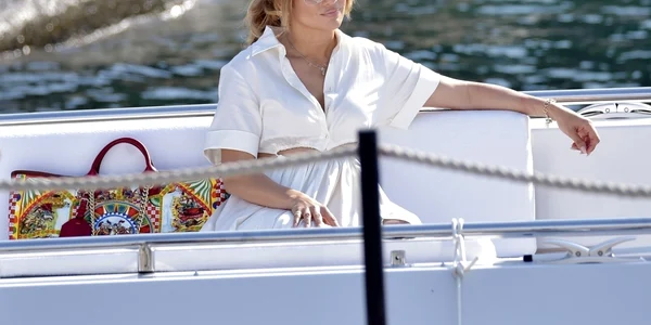 Jennifer Lopez
