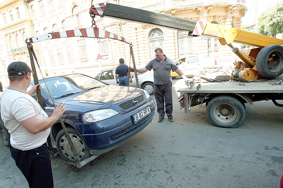 
    „Hingherii” de mașini se foloseau până acum de hotărârile Consiliilor Locale  