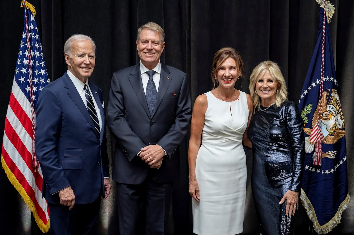 Klaus și Carmen Iohannis, alături de cuplul prezidențial american,  Joe și Jill Biden FOTO: Facebook 