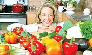 12 13 femeie legume dieta ardei gras 2 2 2009 11 29 29 am 4992x3320 jpeg