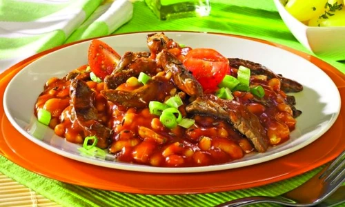 mâncare de fasole boabe cu carne de porc jpeg