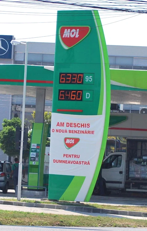 OMV şi Mol au ieftinit benzina cu 5 bani