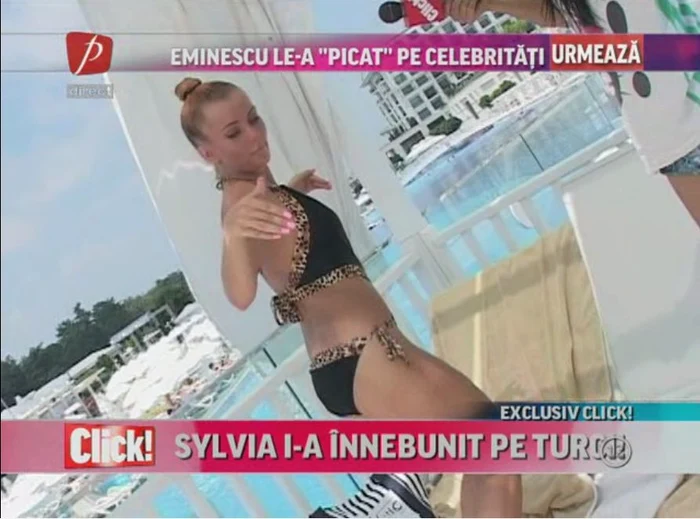 Şi-a exersat mişcările pentru spectacol pe marginea piscinei