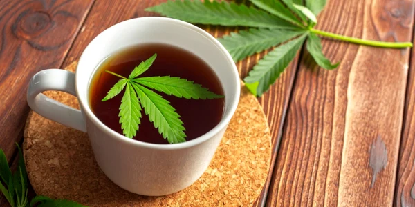 ceai cannabis FOTO Shutterstock