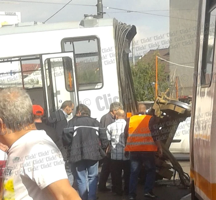 tramvai deraiat pe Calea Rahovei