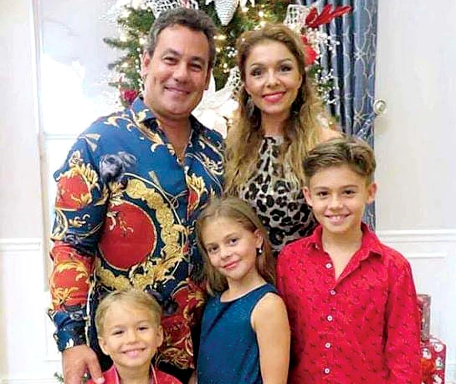 Familia lui Dolănescu face sărbătorile peste Ocean