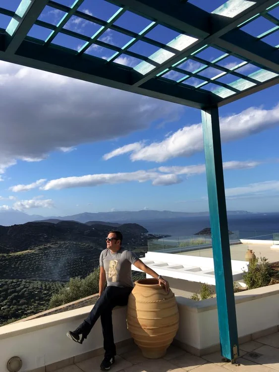 Daniel Buzdugan 8 jpeg